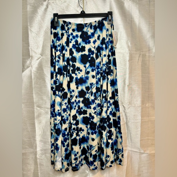 Jennifer Flared Midi Skirt - Picture 2 of 6